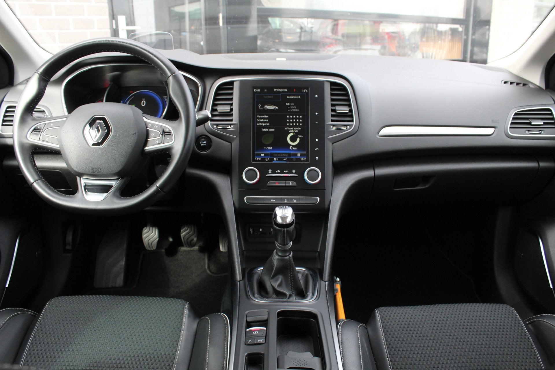 Renault Mégane 1.2 TCe Bose / HUD / Keyless / Camera / N.A., Auto's, Voorwielaandrijving, 101 pk, Gebruikt, 4 cilinders