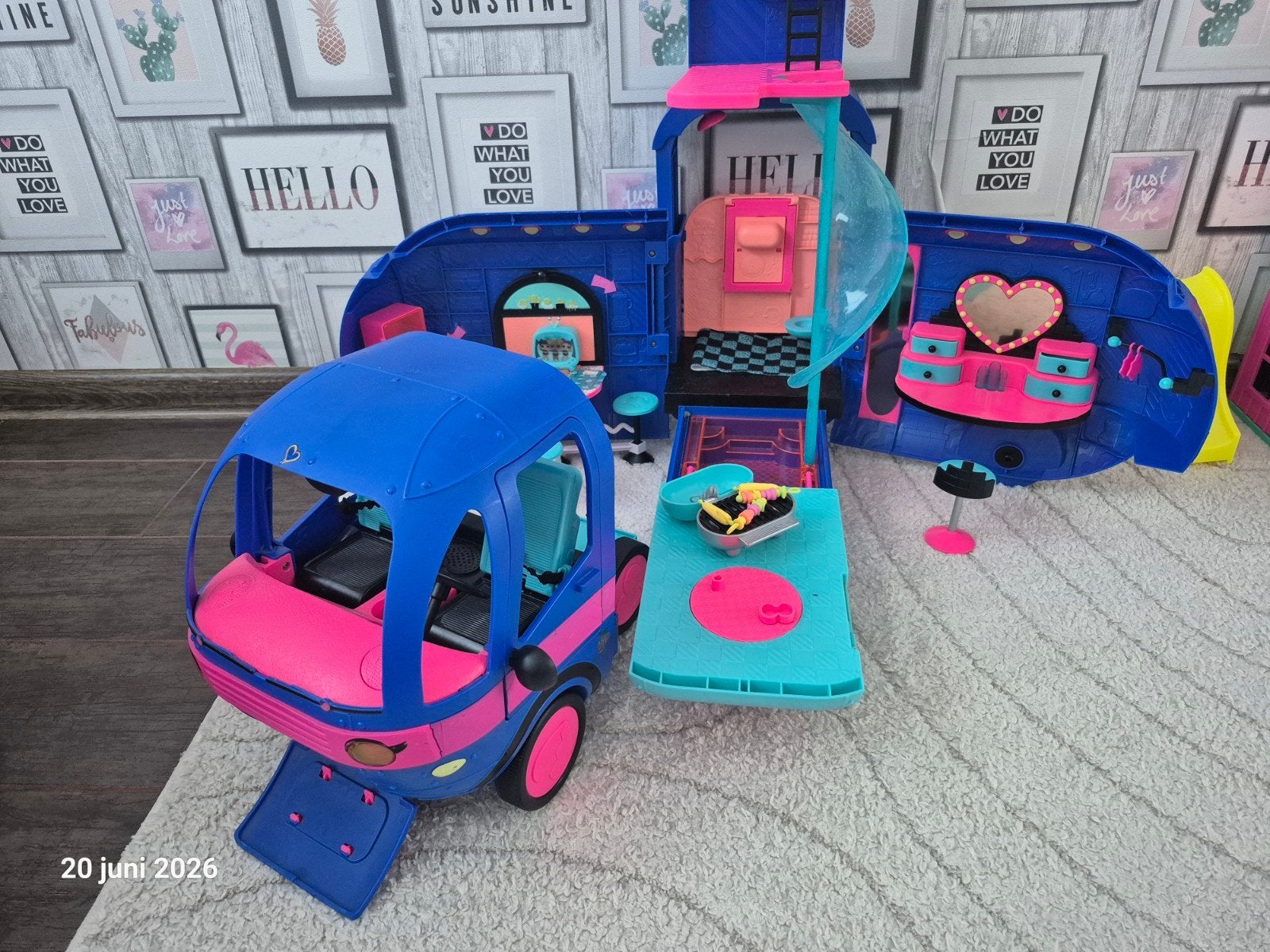 LOL Surprise Glamper 2-in-1 Camper met 55+ Verrassingen, Ophalen of Verzenden, Zo goed als nieuw