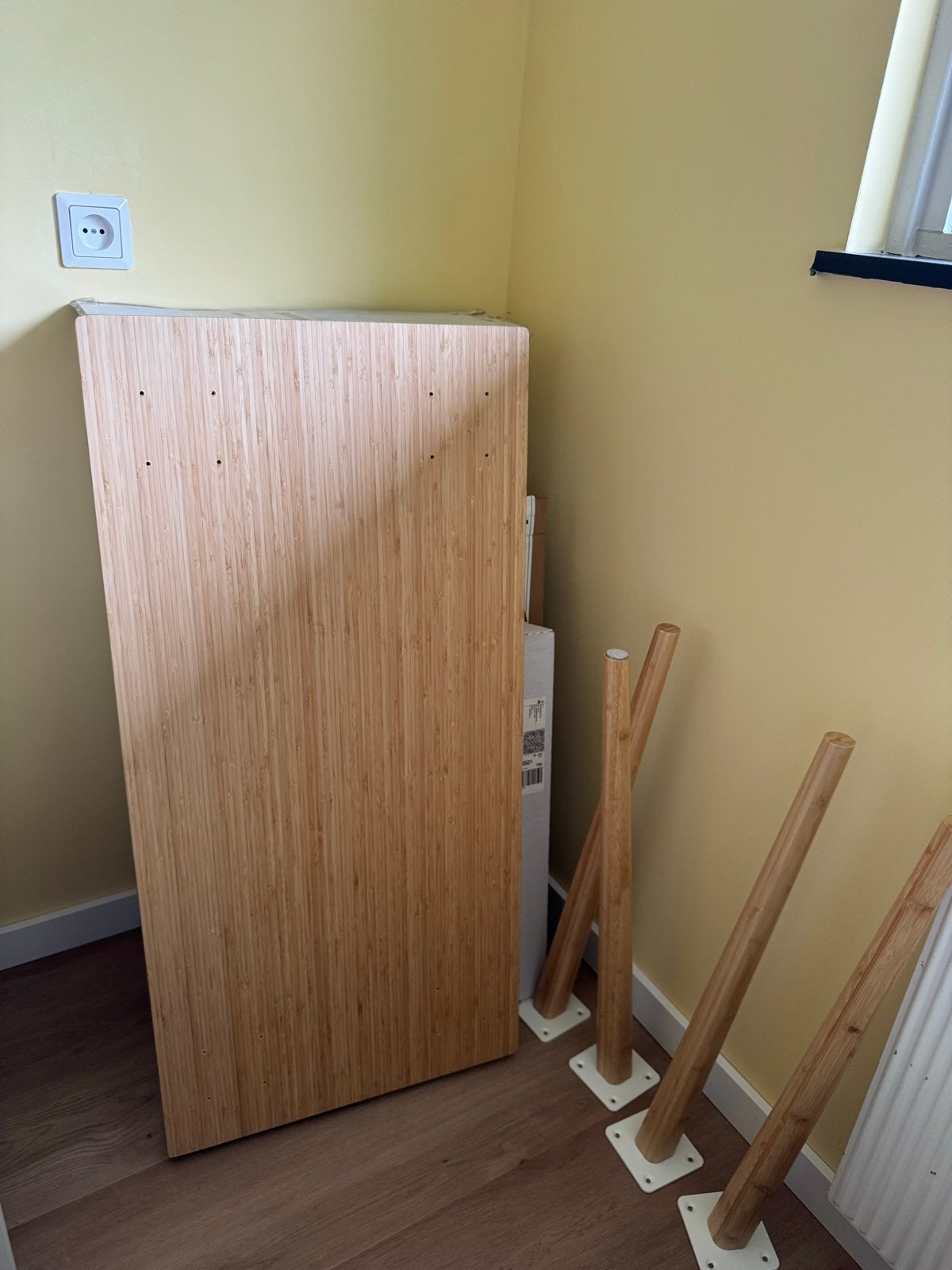 Bamboe bureau 100x50 cm met lades - Zo goed als nieuw, Ophalen, Demontabel, Hout, Bruin