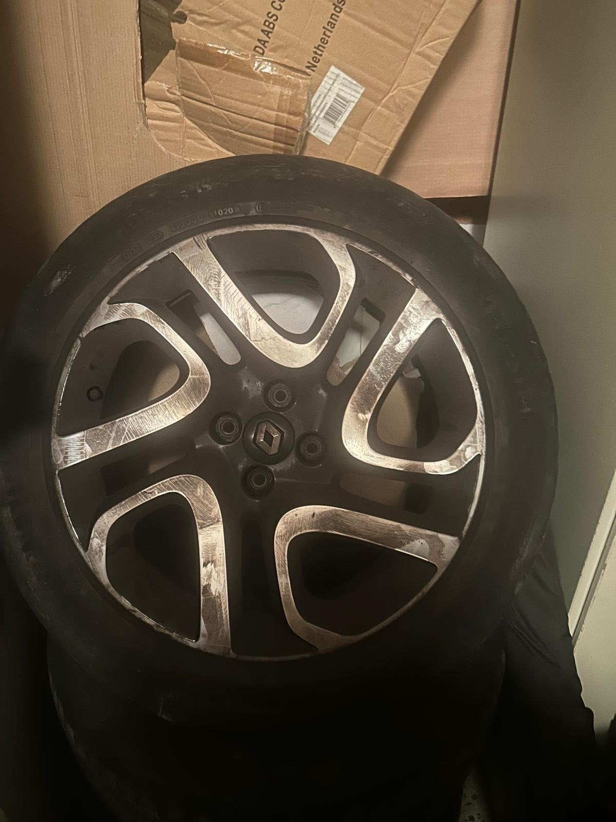 4 originele 17 inch Renault 'Optemic' velgen met banden, Auto-onderdelen, Ophalen, Gebruikt, Banden en Velgen, 17 inch