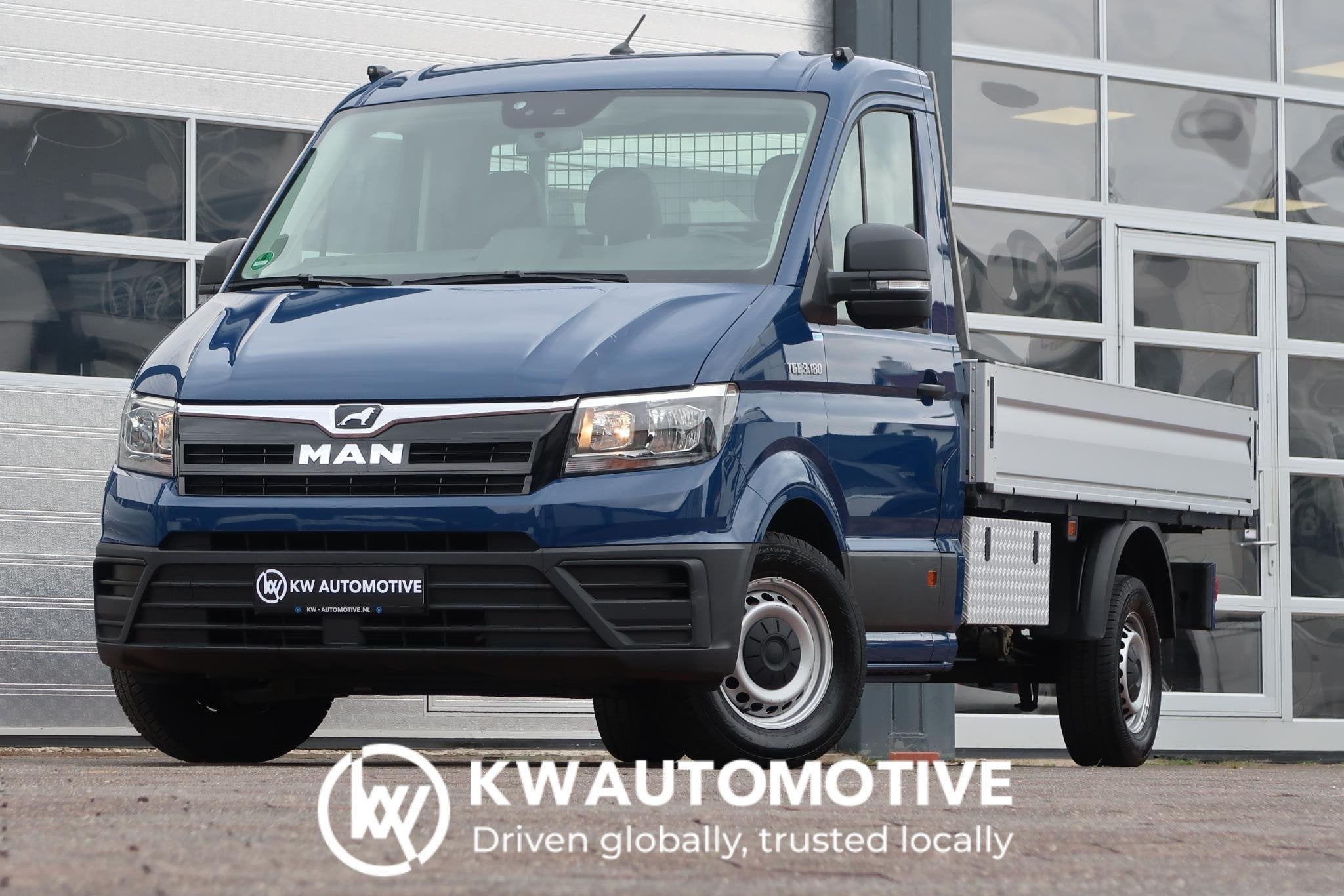 MAN TGE 35 2.0 L3 OPEN LAADBAK/ AUT/ AIRCO/ TREKHAAK, Dealer onderhouden, Stof, Gebruikt, 4 cilinders