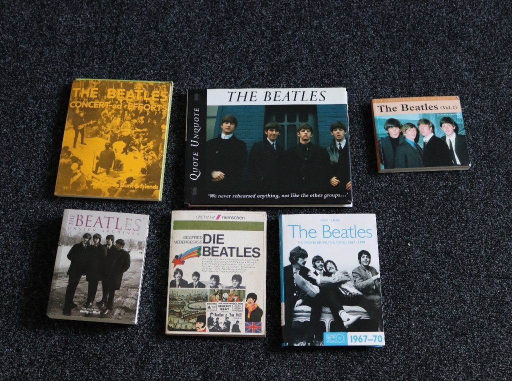 Beatles boeken, 6 st. o.a. “Unseen Archives”., Gelezen, Artiest, Diverse auteurs, Ophalen of Verzenden