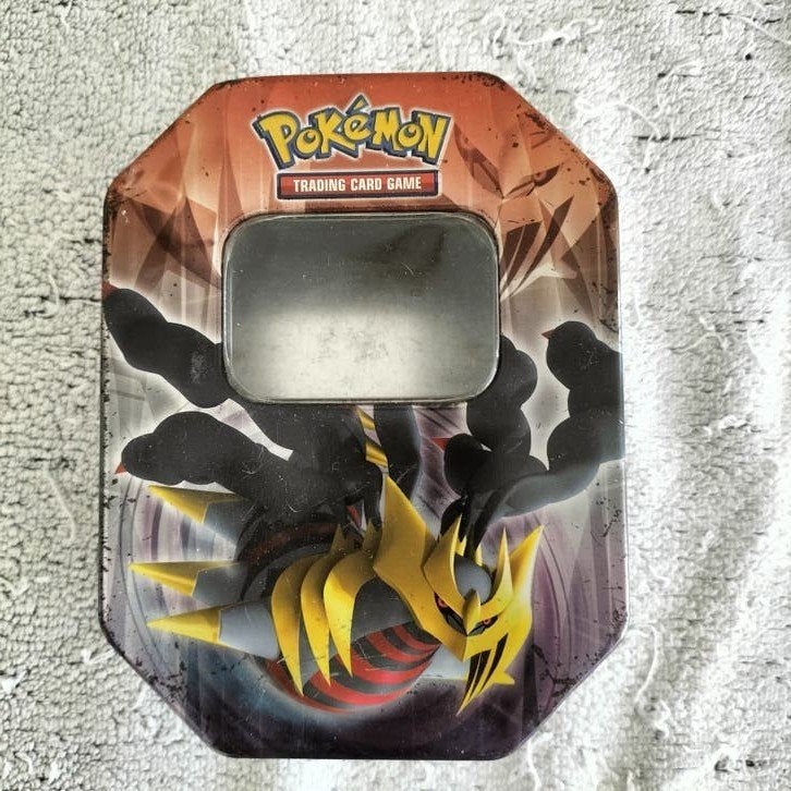 Pokémon kaarten en Giratina VSTAR Tin box, Ophalen of Verzenden, Gebruikt, Meerdere kaarten