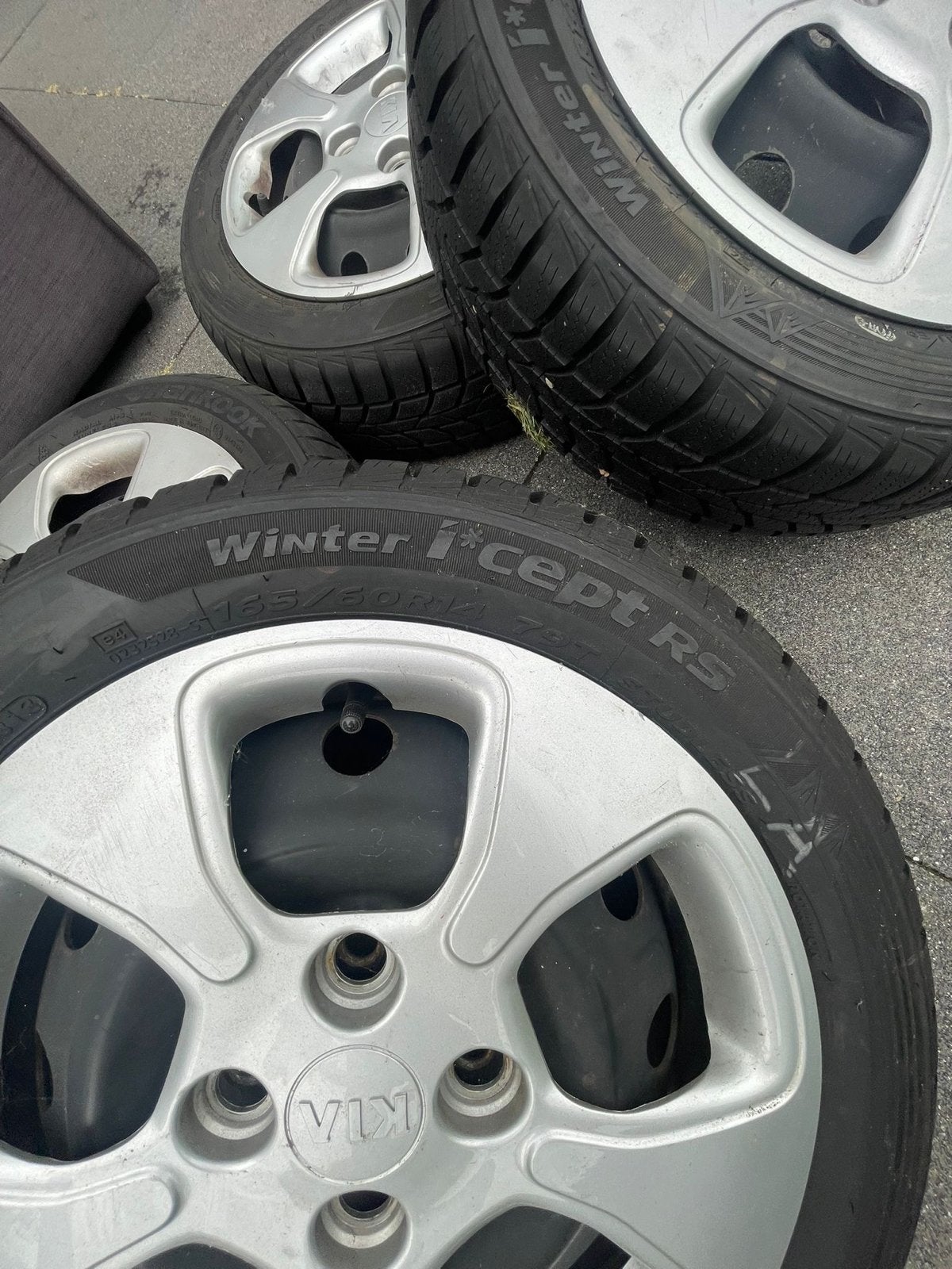 Kia Winterbanden met Velgen - RS 185/60R14, Ophalen, 14 inch, Gebruikt, Banden en Velgen