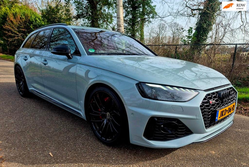Audi A4 Avant 2.9 TFSI RS 4 quattro panodak . Head up, Auto's, Automaat, Leder, 450 pk, Verwarming stoelen achter
