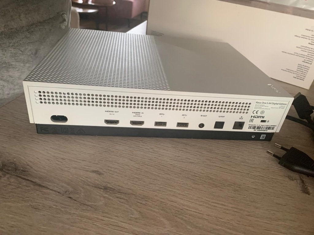X box one s all digital 1 tb, Ophalen, Xbox One S All-digital, Zo goed als nieuw, Zonder controller