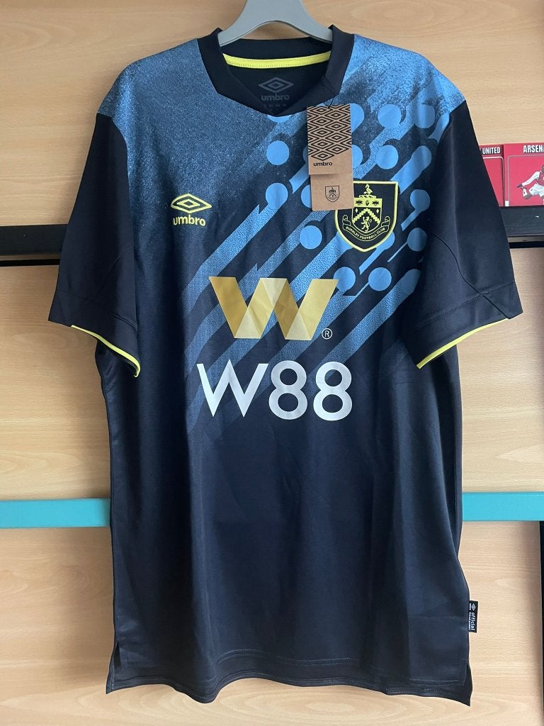 Burnley FC Umbro Voetbalshirt Blauw Maat M Nieuw, Nieuw, Ophalen of Verzenden, Voetbal, Umbro