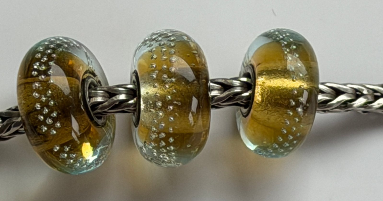 3 Trollbeads glaskralen ‘zilverspoor’, Sieraden, Tassen en Uiterlijk, Glas of Kristal, Ophalen of Verzenden, Zo goed als nieuw
