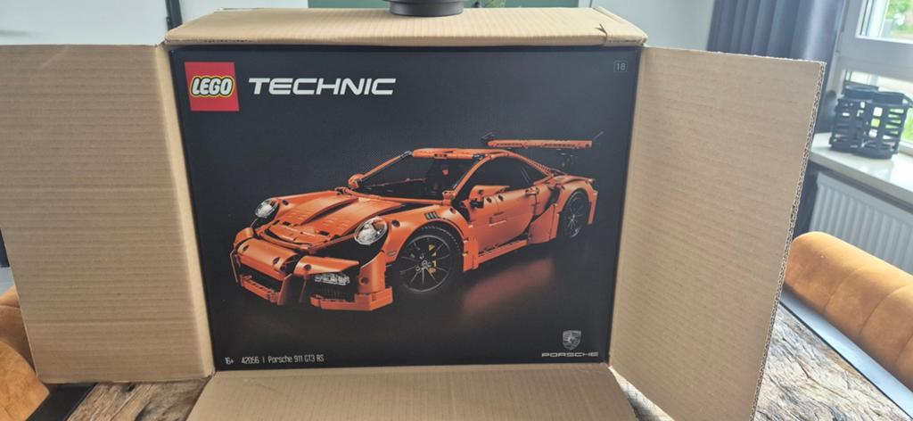 Lego Technic Porsche 911 GT3 RS Nieuw Sealed in Shipperbox, Ophalen, Nieuw, Groter dan 1:32