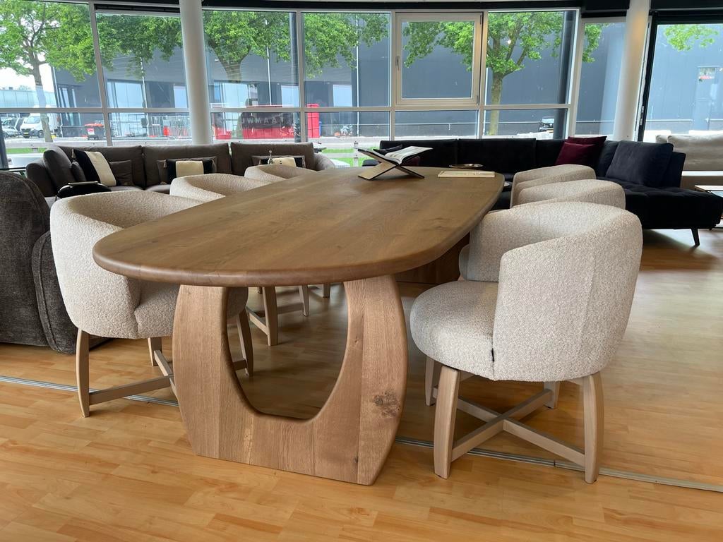 Tafel BALI 300 cm eiken - Showroommodel, Ophalen of Verzenden, Zo goed als nieuw, Eikenhout, 200 cm of meer