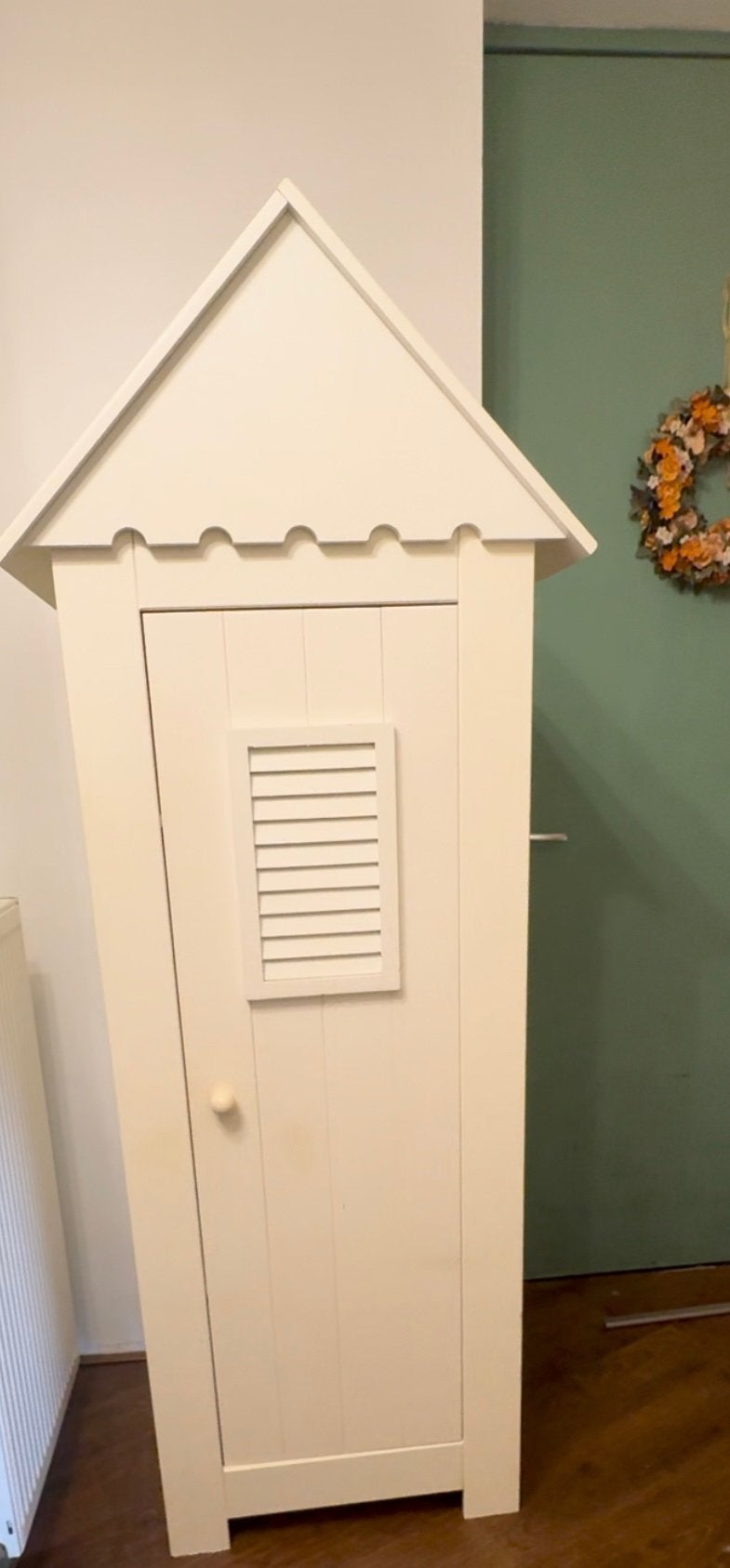 Mooie houten kinderkast in de vorm van strandhuisje🏡, Ophalen, 105 cm of meer, Minder dan 50 cm, 100 cm of meer