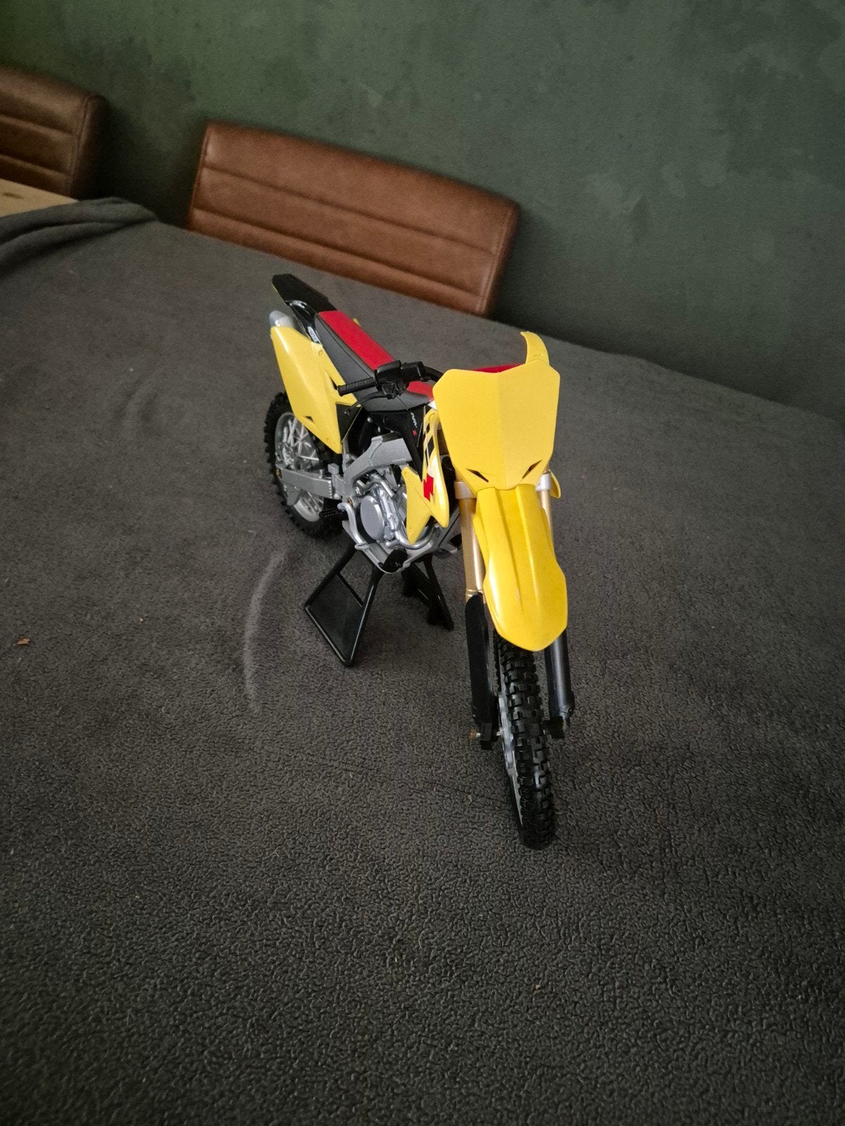 Suzuki RM-Z450 1:6, Ophalen of Verzenden, Zo goed als nieuw