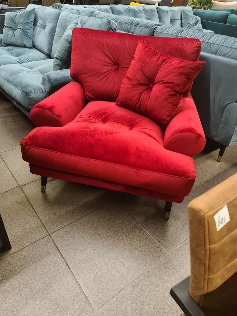 Nieuwe fauteuil adore velvet rood €195, Ophalen, Industrieel landelijk barok brocante koloniaal boheems vintage, 100 tot 125 cm