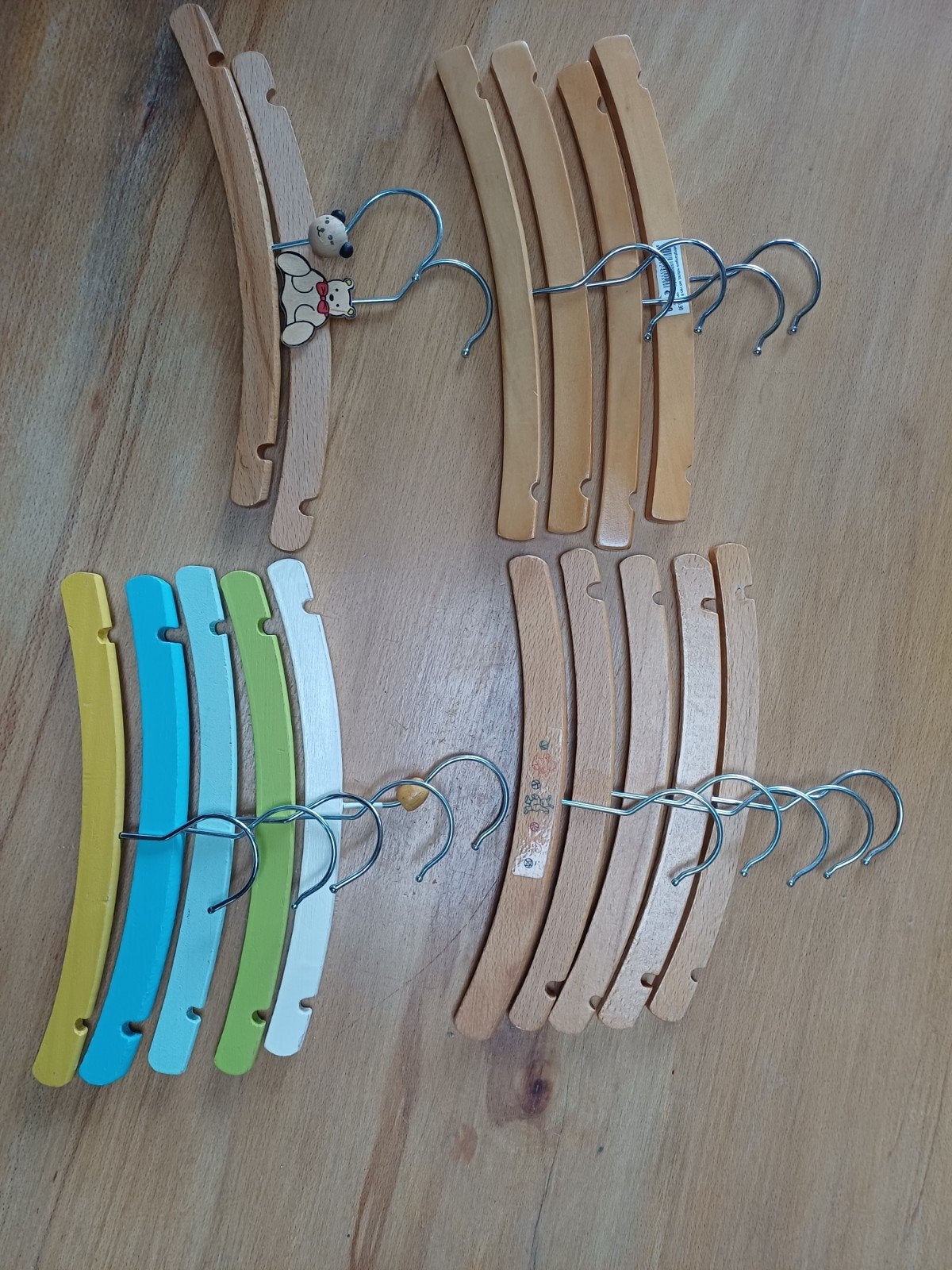 Kledinghangers baby, peuter, kleuter hout 15 stuks, Ophalen, Zo goed als nieuw, Jongetje of Meisje