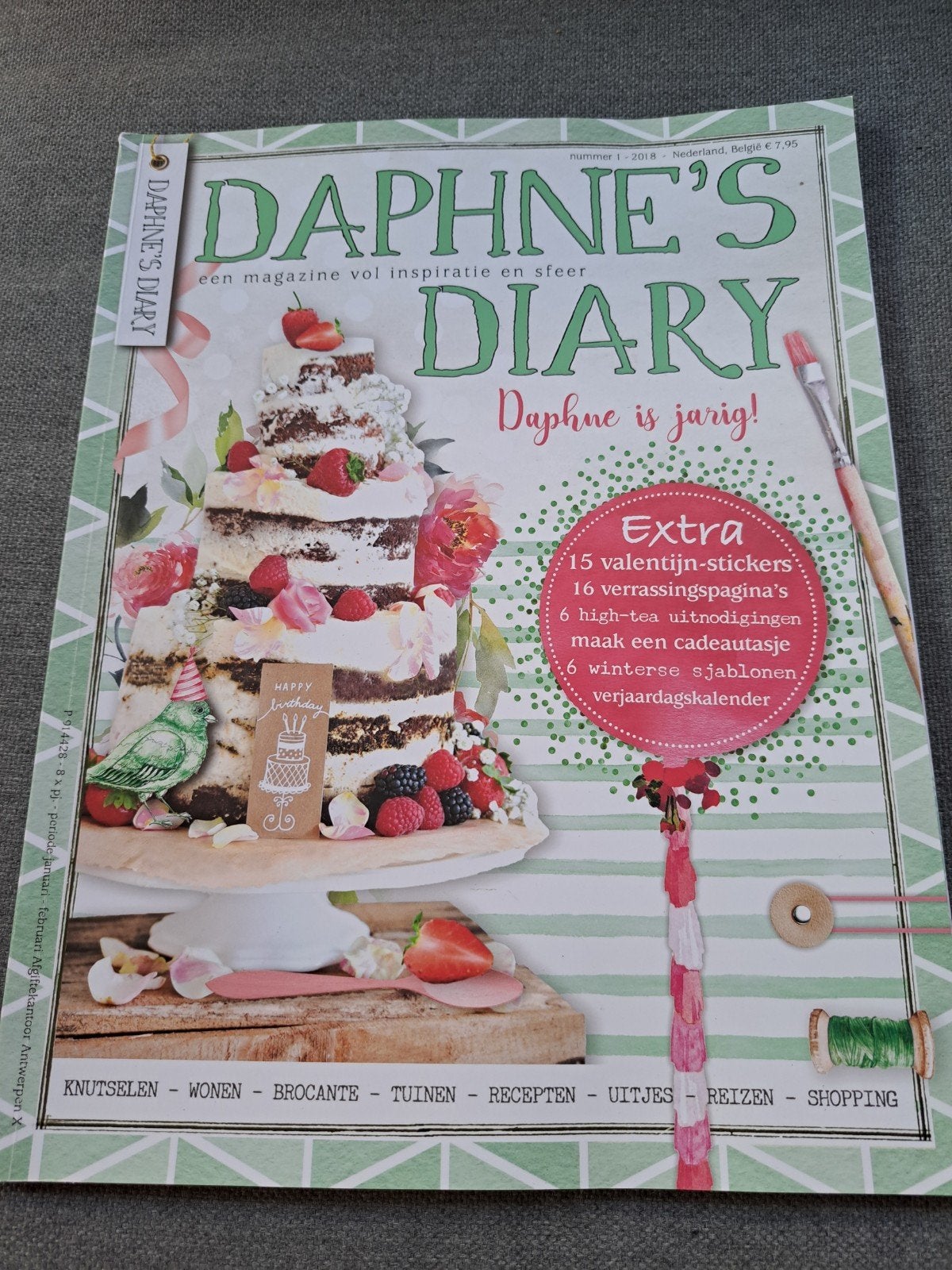 T:Daphne's Diary Magazine - Nummer 1-2018 - Daphne is jarig!, Ophalen of Verzenden, Zo goed als nieuw, Overige typen