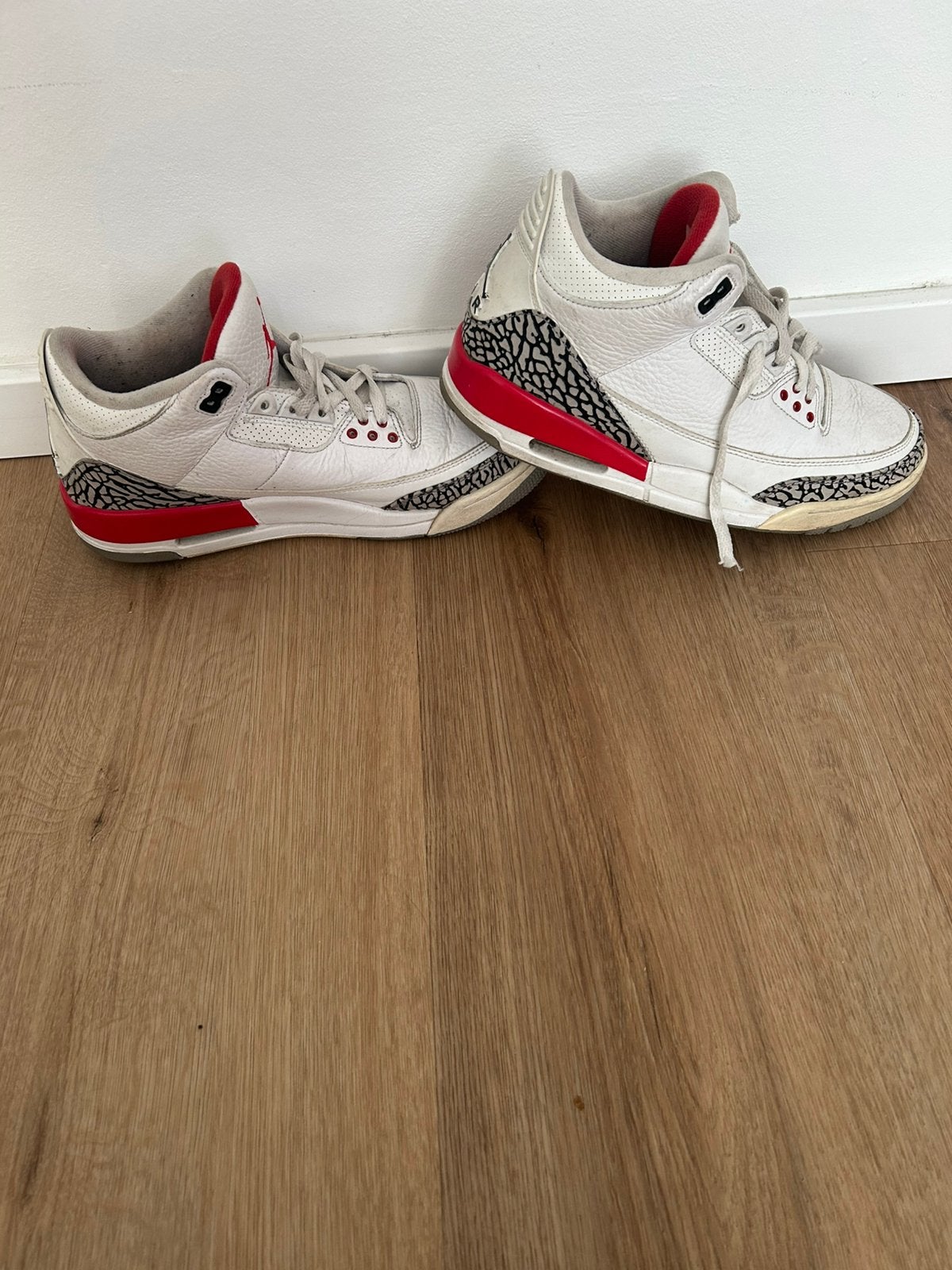 Jordan 3 Retro originele sneakers maat 43 in mooie staat, Kleding | Heren, Schoenen, Ophalen of Verzenden, Zo goed als nieuw