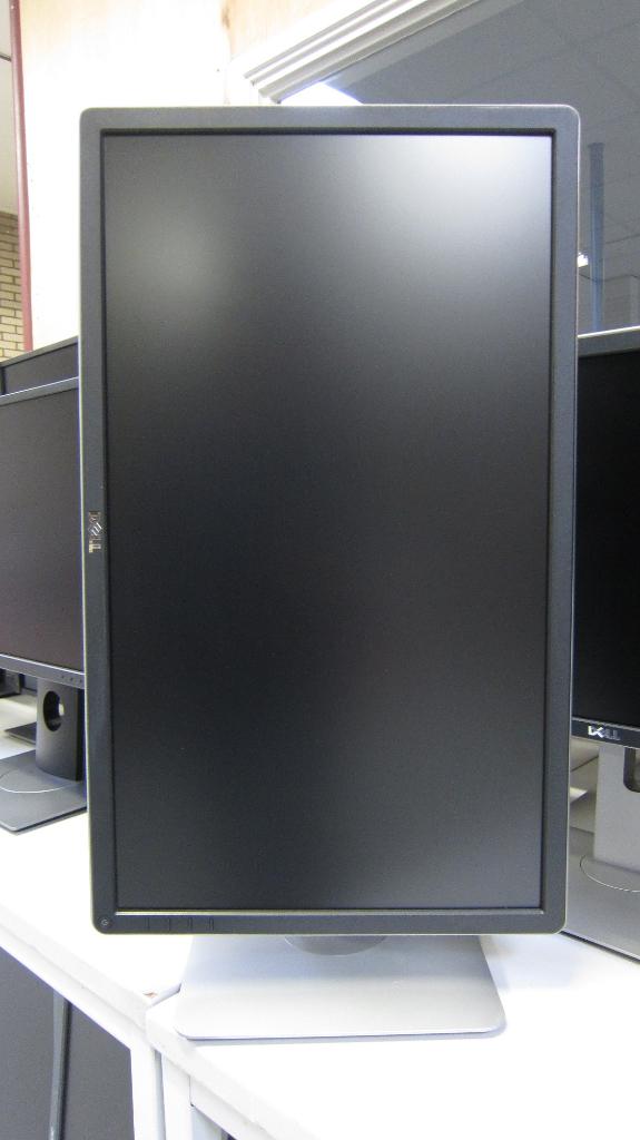 30+ 23″ Dell P2314HT IPS monitor: VGA-DVI-Displaypoort-Pivot, Ophalen, DVI, IPS, Ccservice