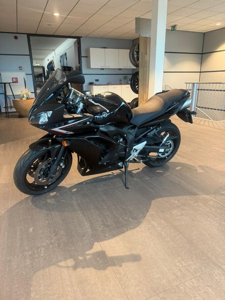 Yamaha FZ6 fazer 600 s2 (2008), Motoren, Motoren | Yamaha, Occasion, 4 cilinders, Meer dan 35 kW, ABS