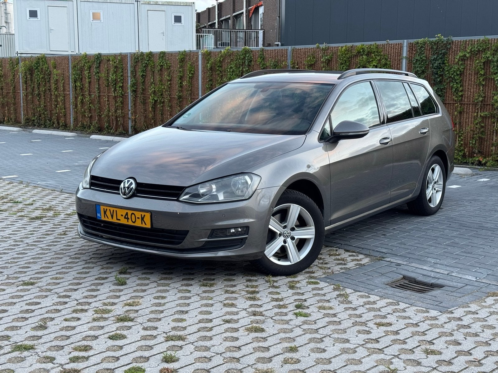 Volkswagen Golf 1.2 TSI 81KW Variant Dsg-7 2015 Grijs, Auto's, Zwart, 4 cilinders, Leder en Stof, Stationwagon