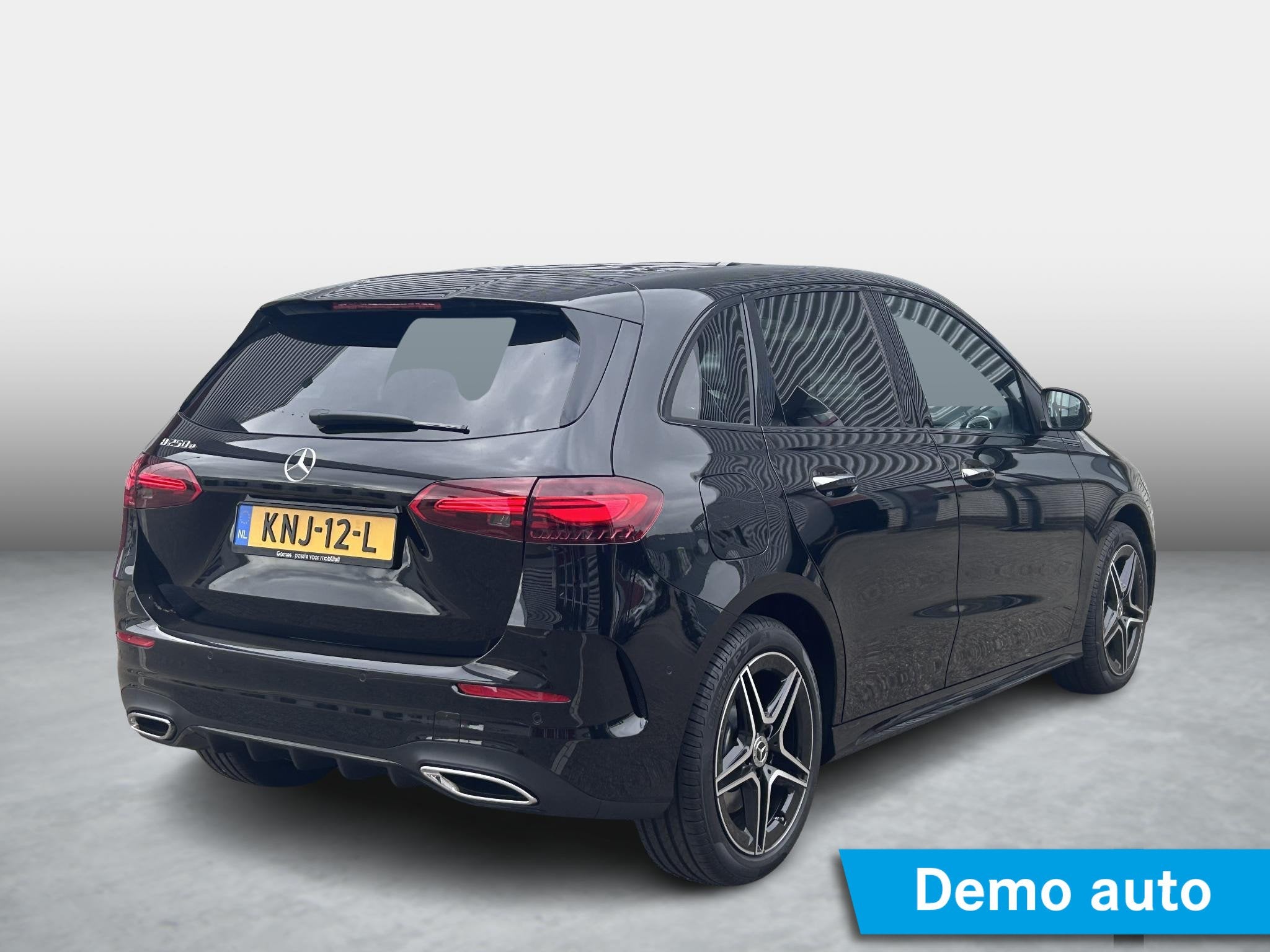 Mercedes-Benz B-klasse 250 e Business Solution AMG | Panoram, Auto's, 4 cilinders, 16 kWh, 1655 kg, Bedrijf