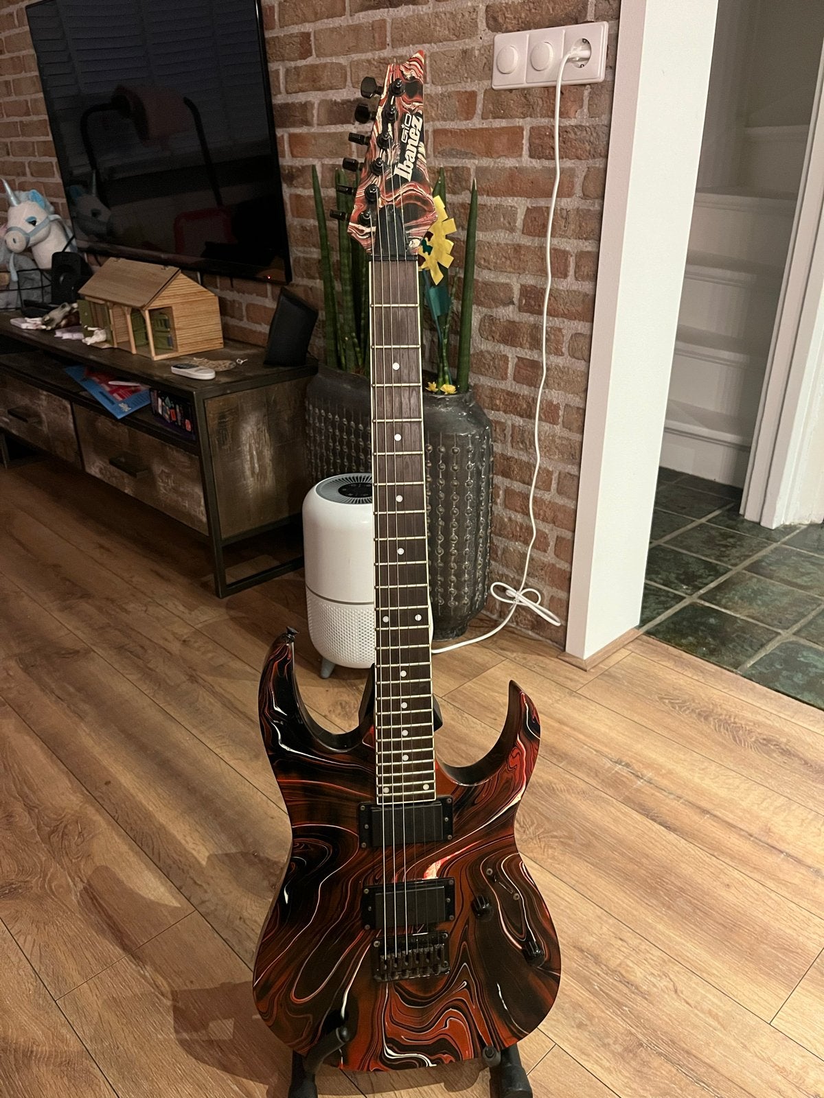 Ibanez gitaar met unieke 'special paint' afwerking