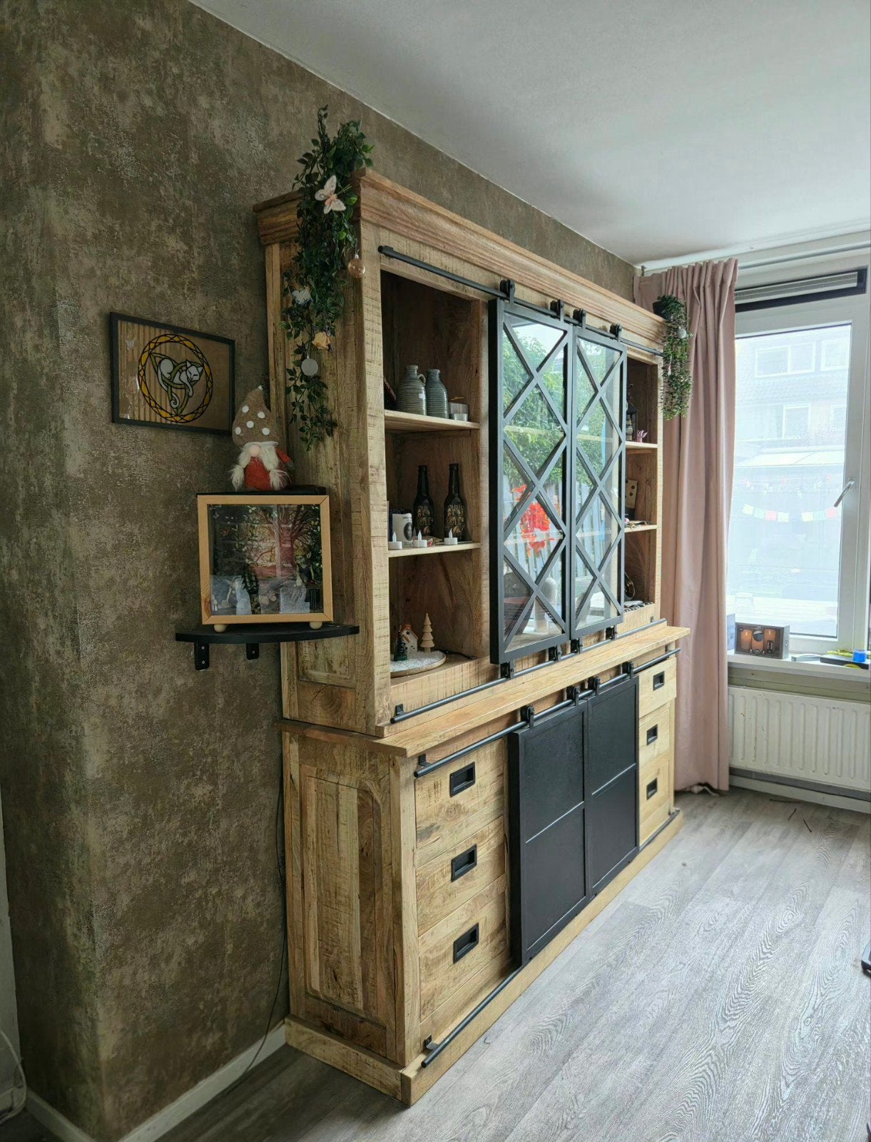 Vitrinekast  Mangohout XXL 200 cm, Huis en Inrichting, 200 cm of meer, 150 tot 200 cm, Met lade(s), Zo goed als nieuw