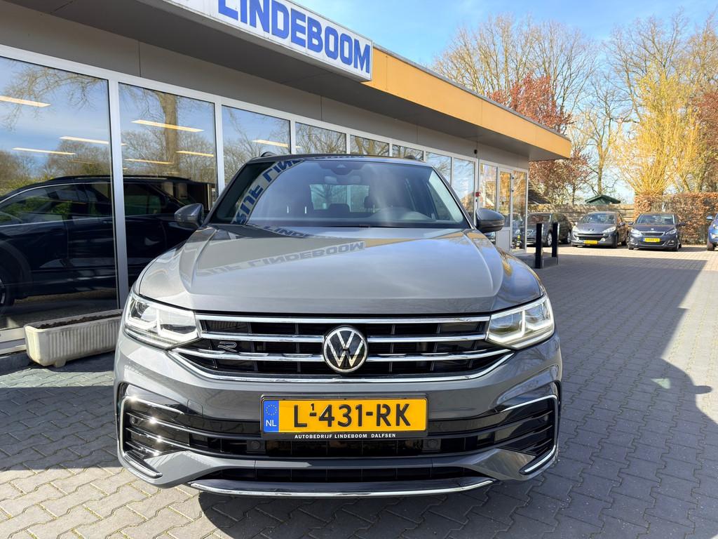 Volkswagen Tiguan 1.4 TSI eHybrid R-Line IQ Light, ACC, Dode, 4 cilinders, 150 pk, Leder en Stof, Hybride Elektrisch/Benzine