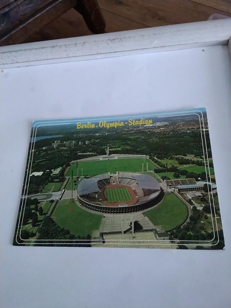 BERLIN. OLYMPIA STADION. 1987, Ophalen of Verzenden, 1980 tot heden, Voertuig