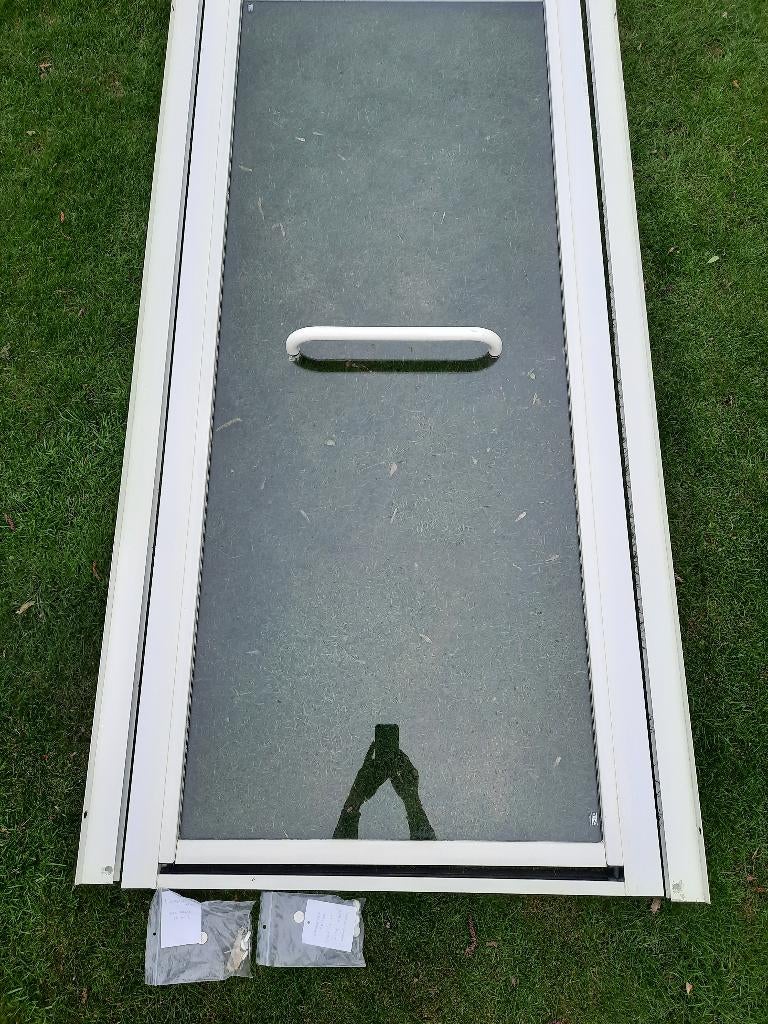-	Douchedeur VECA met witte aluminium omlijsting, Doe-het-zelf en Verbouw, Sanitair, Gebruikt, Douche, Glas, Ophalen