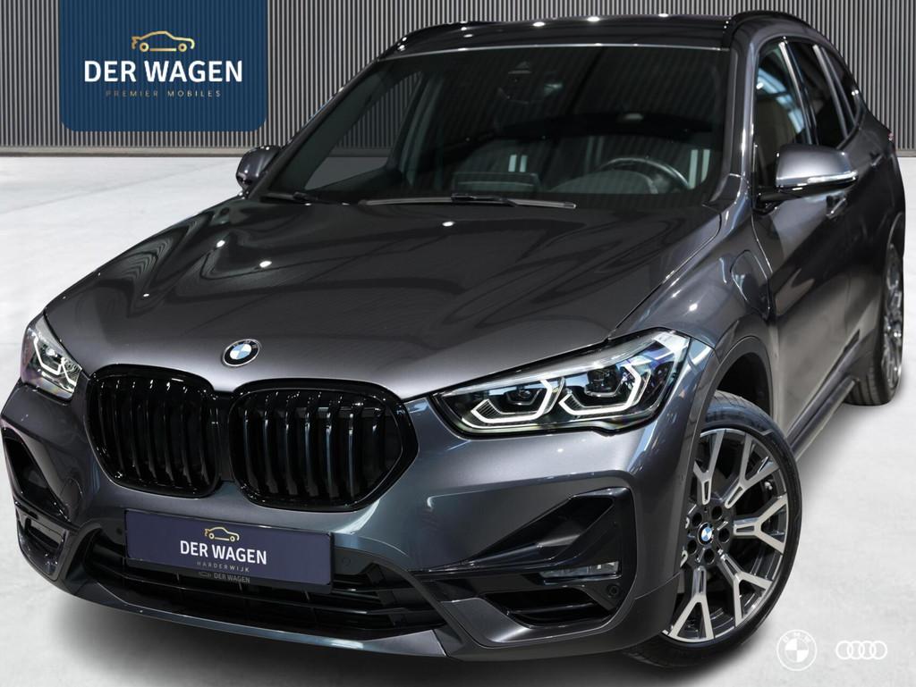 BMW X1 xDr25e SPORT LINE / HEADUP / TREKHAAK / CAMERA / HIFI, Leder en Stof, Bedrijf, Vierwielaandrijving, Hybride Elektrisch/Benzine