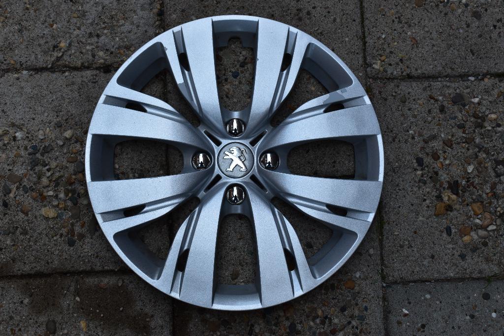 1 losse originele wieldop Peugeot 208 15 inch (Model 2), Ophalen of Verzenden, Gebruikt