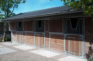 3 boxen beschikbaar, Dieren en Toebehoren, Weidegang, 2 of 3 paarden of pony's