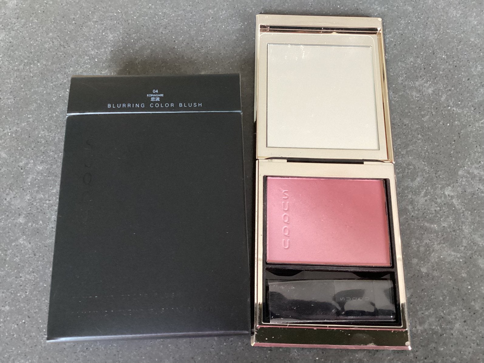 SUQQU Blurring Color Blush - 06 sukesane en 04 koinagara, Wangen, Ophalen of Verzenden, Zo goed als nieuw, Make-up