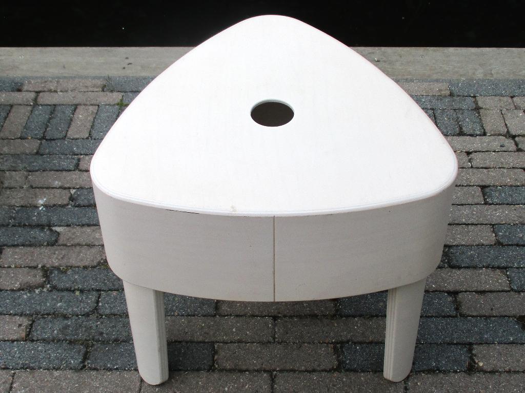 Iittala Plektra Jakkara Tori design bijzettafeltje kruk, Minder dan 45 cm, Minder dan 55 cm, Gebruikt, Design