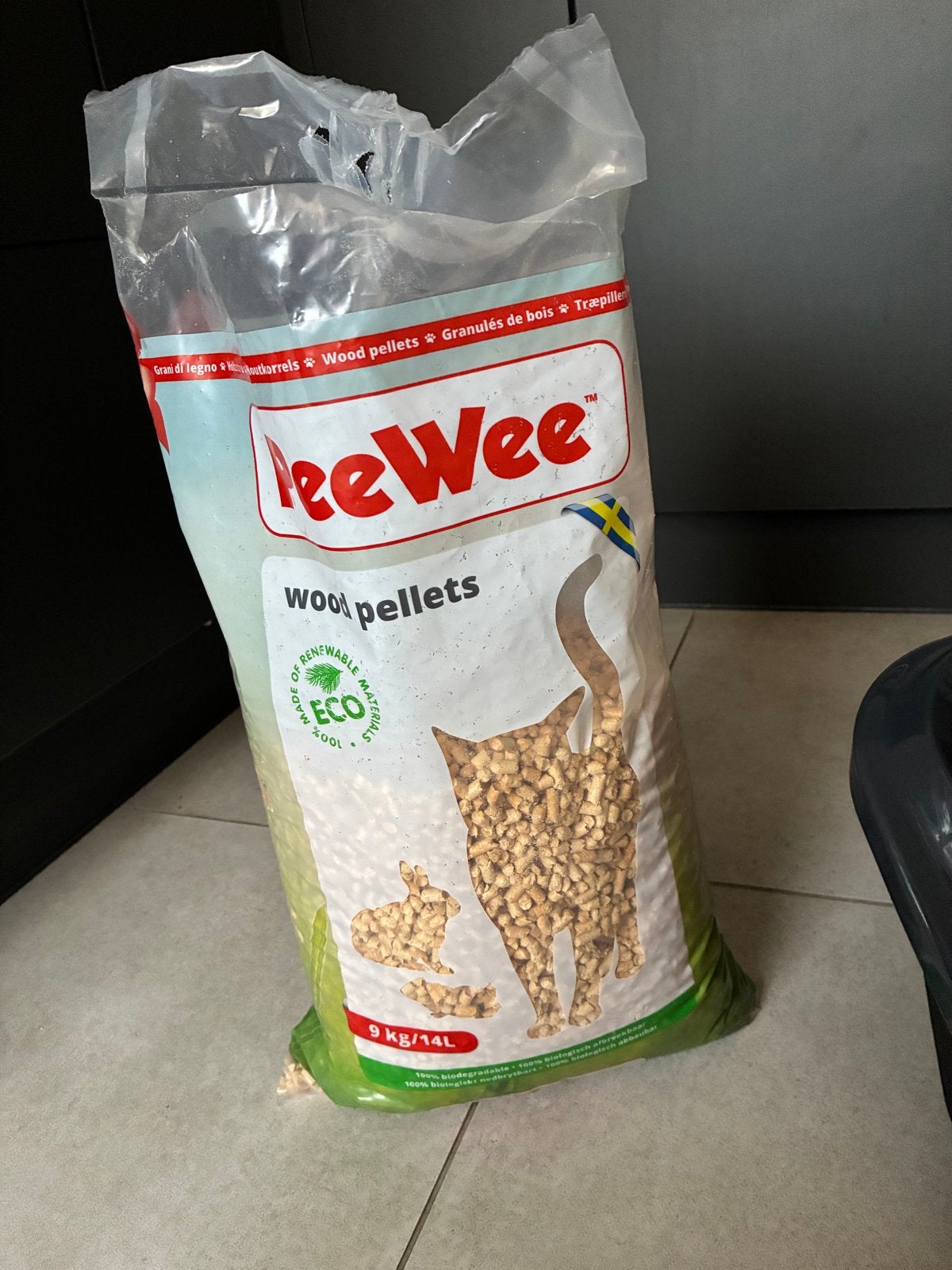 Bijna volle zak hout pellets, Ophalen, Kat