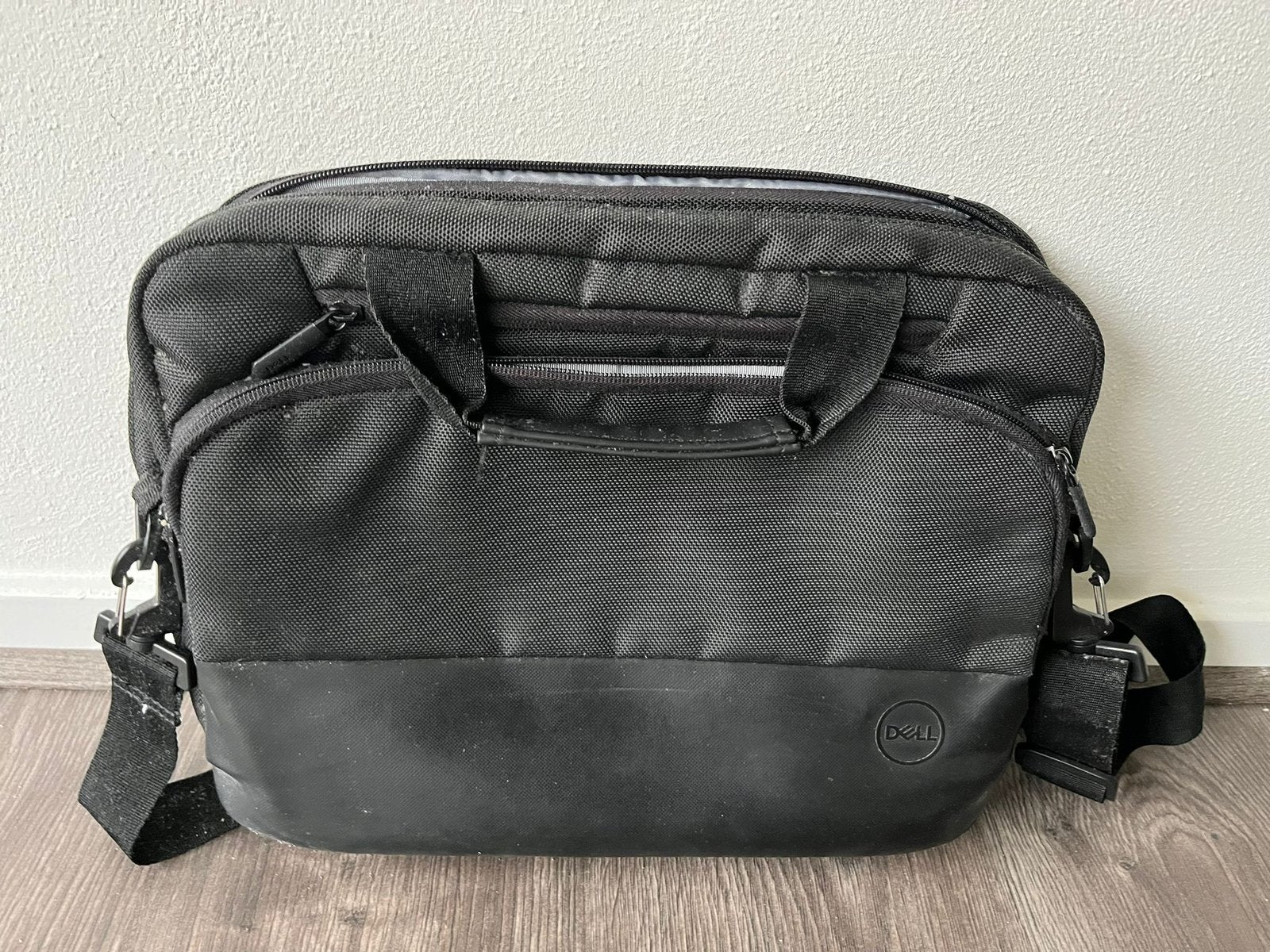 Dell laptoptas, Computers en Software, Laptoptassen, Ophalen, Zo goed als nieuw