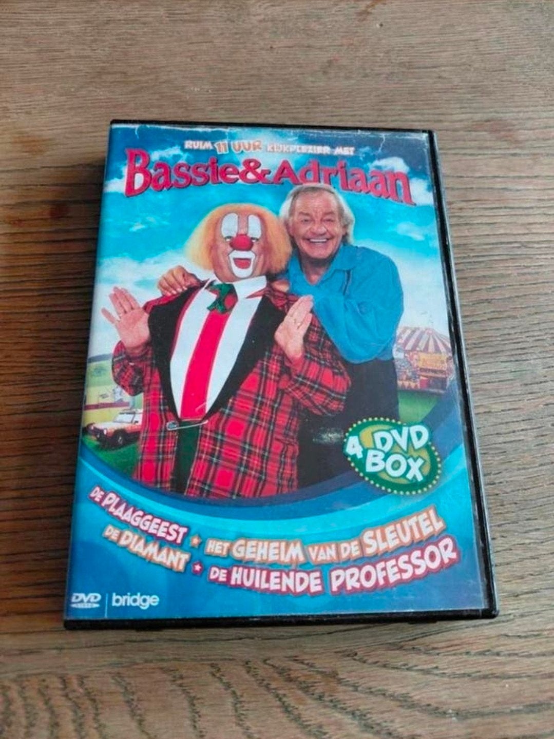 Bassie en Adriaan 4DVD BOX met flyer. Ruim 11 uur., Alle leeftijden, Ophalen of Verzenden, Gebruikt, Avontuur
