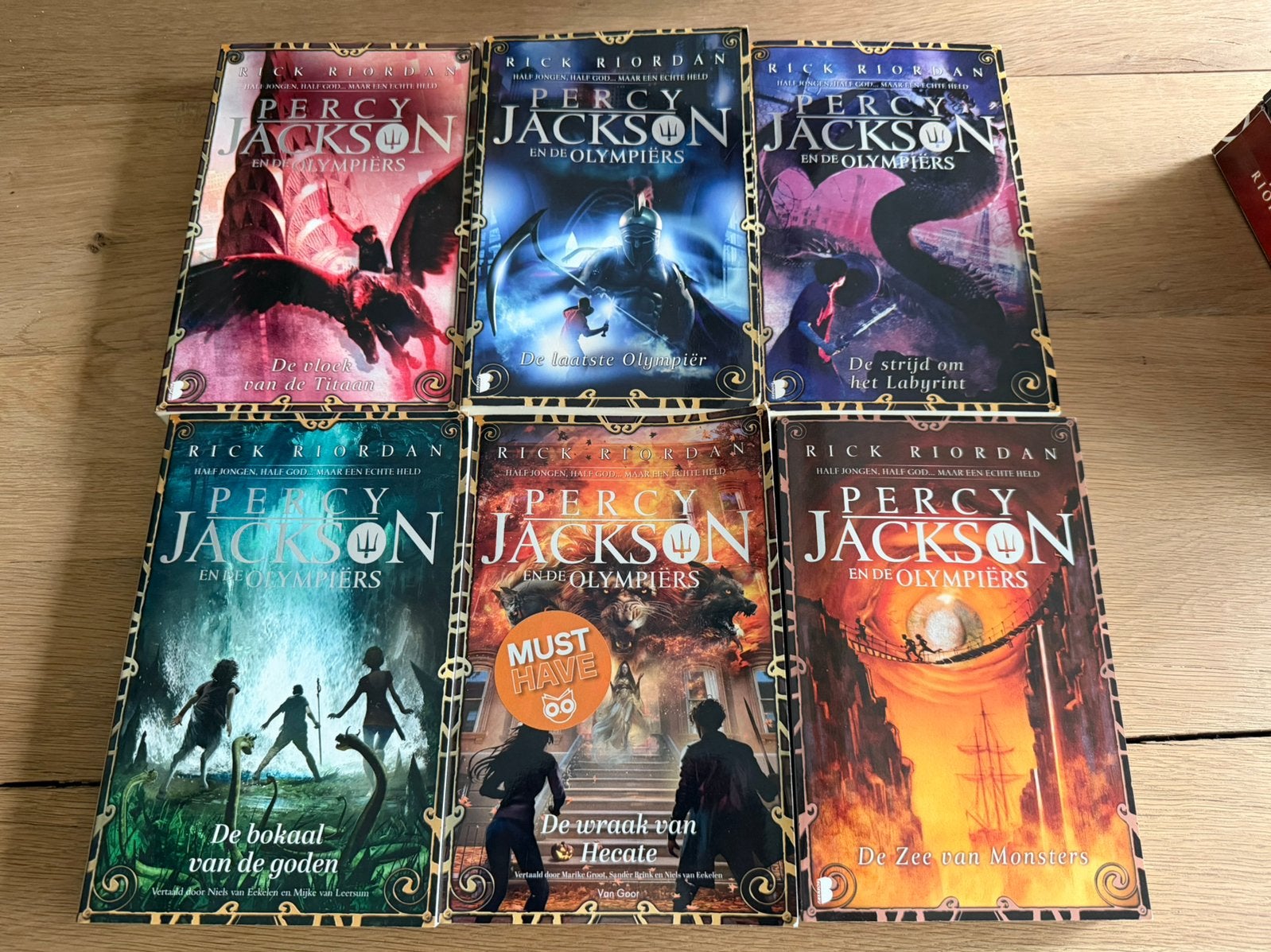 Rick Riordan - percy jackson 2,3,4,5,6,7, Ophalen of Verzenden, Gelezen