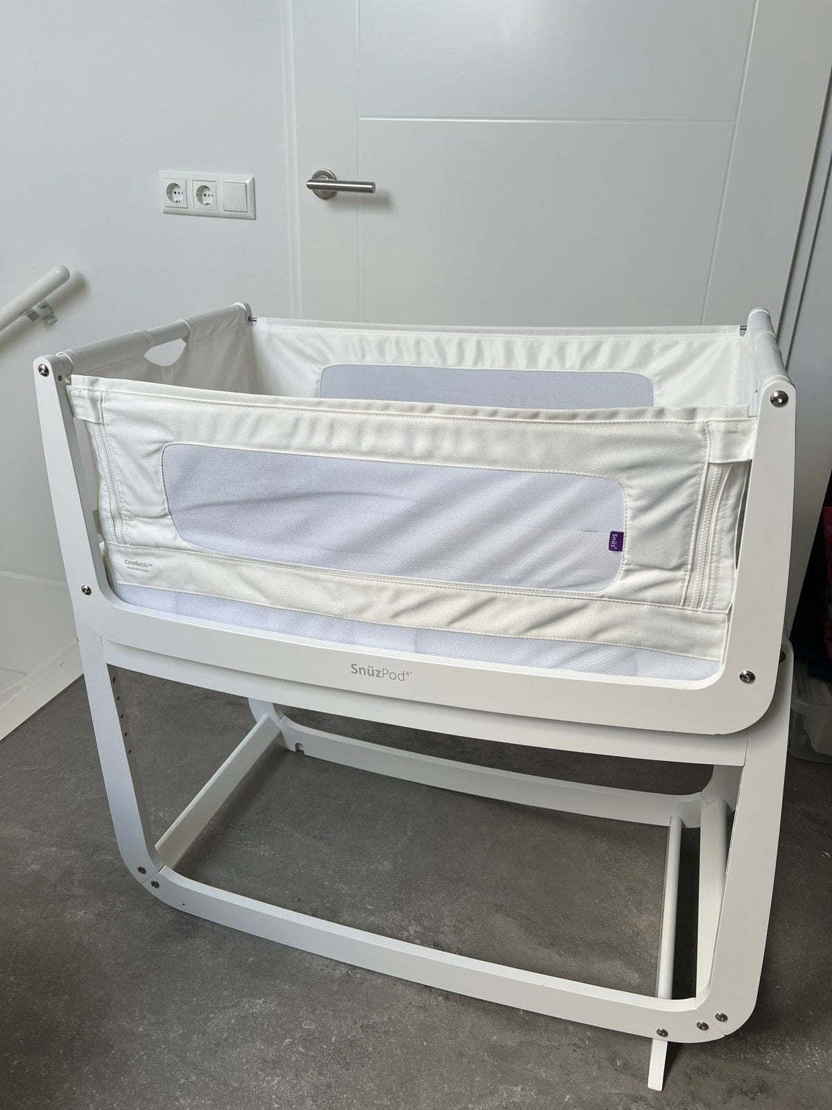 Snuz Pod 4 co-sleeper, zo goed als nieuw, Ophalen, Zo goed als nieuw, Wieg