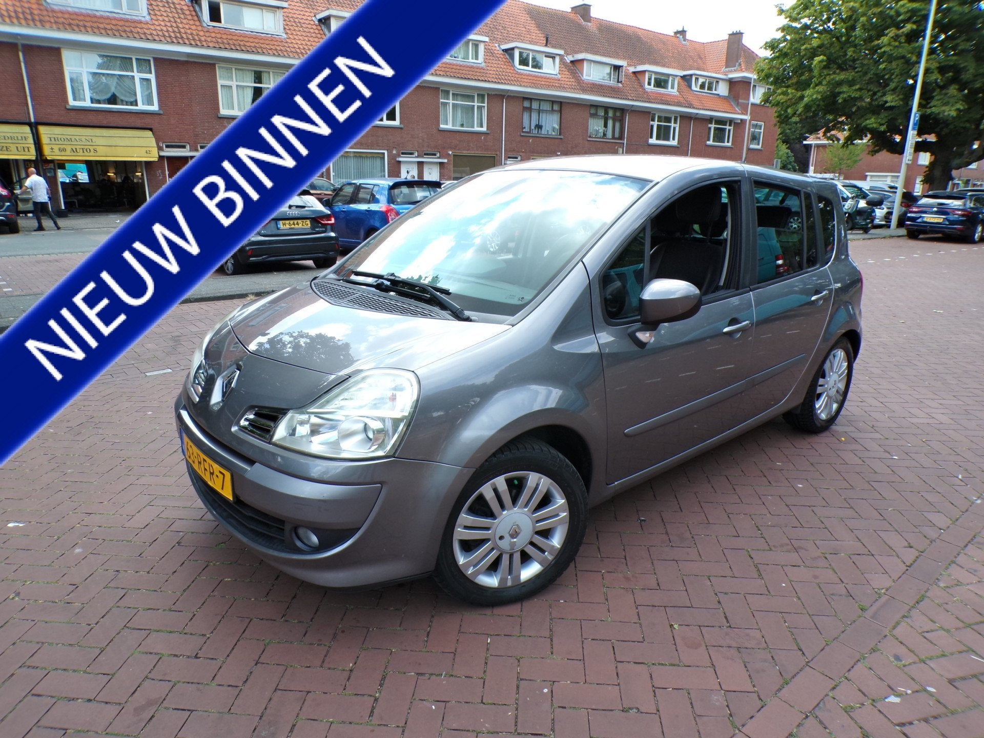 Renault Grand Modus 1.2 TCE Exception (bj 2011), Auto's, Voorwielaandrijving, Euro 5, Gebruikt, Metallic lak