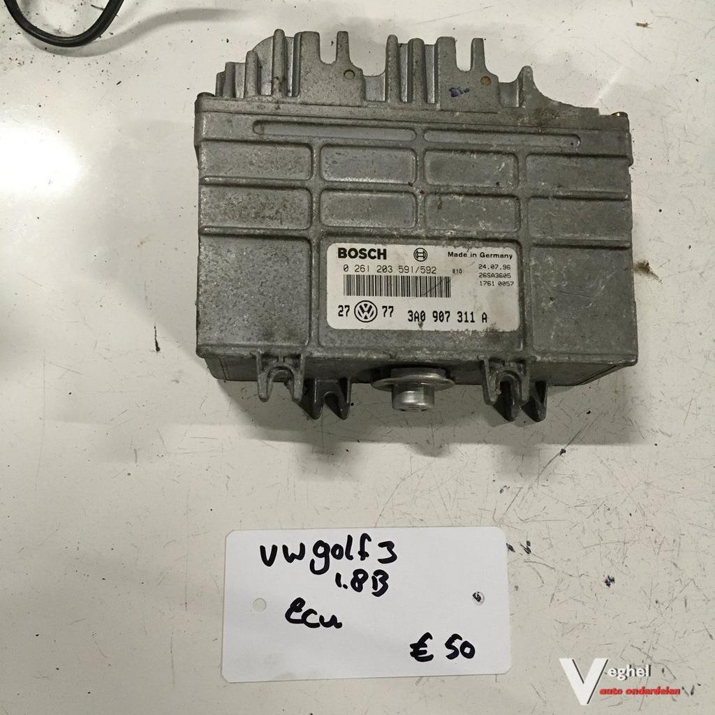 Vw Golf 3  1.8  1996   ECU    bosch 0 261 203 591 / 592    V