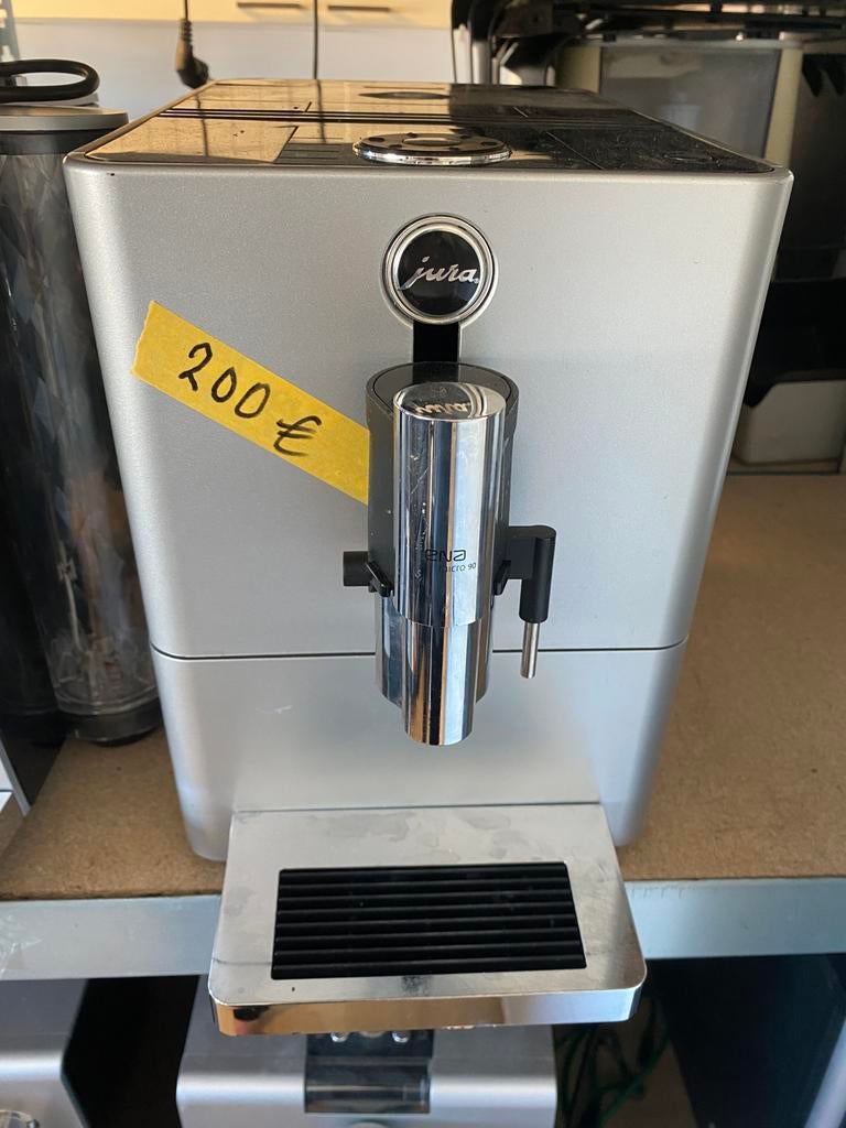 Jura vanaf 100€ , diverse types, Witgoed en Apparatuur, Koffiezetapparaten, 10 kopjes of meer, Ophalen, Zo goed als nieuw, Koffiemachine