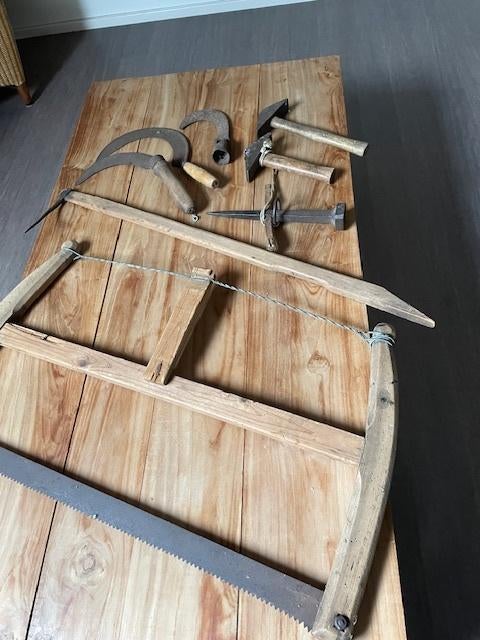 oud gereedschap, Ophalen