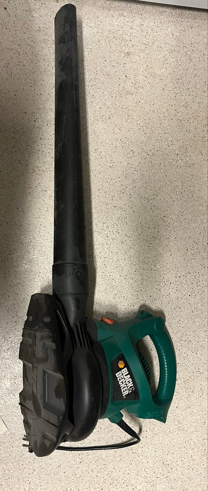 Black & Decker bladblazer met zuigfunctie, Ophalen, Gebruikt, Met zuigfunctie, Handgedragen