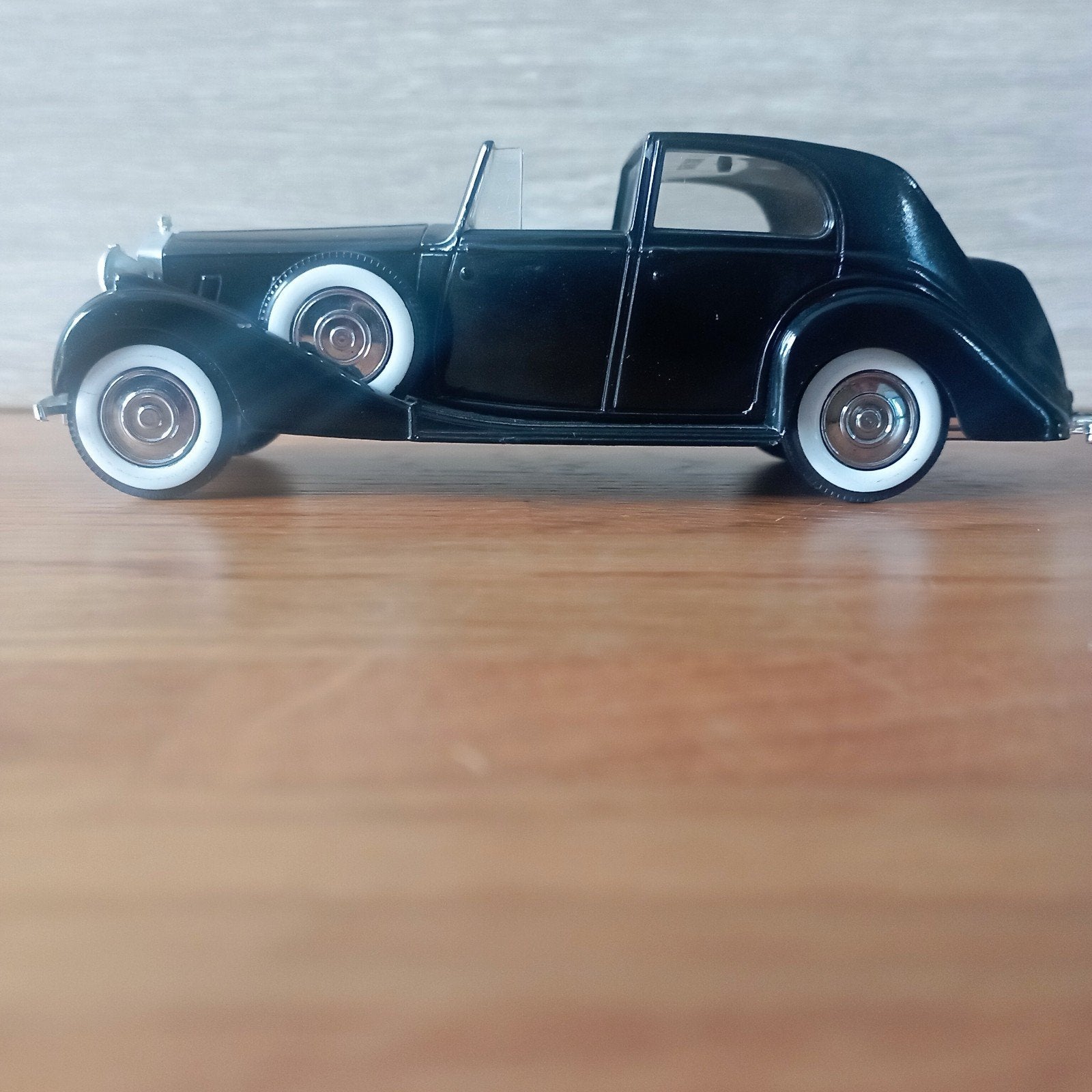 Rolls Royce Phantom 3 uit 1939 1:43, Ophalen of Verzenden, Zo goed als nieuw, Auto