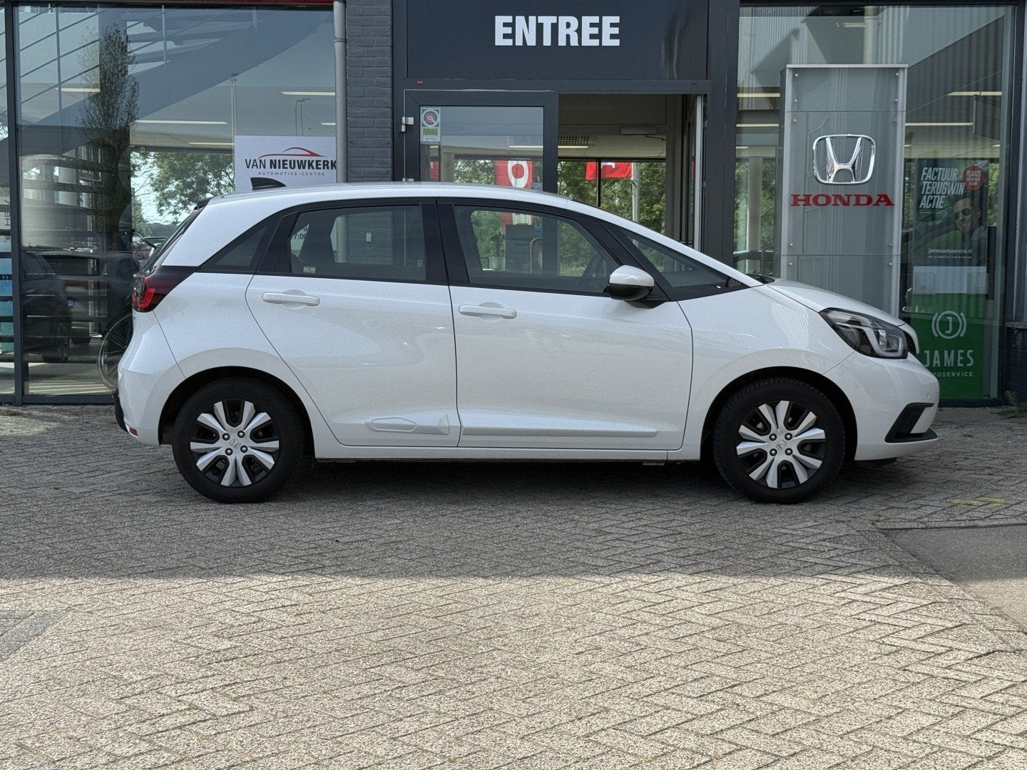 HONDA Jazz 1.5 i-MMD 109pk Hybrid Automaat Elegance | CARPLA, Auto's, Honda, 12 maanden, Leder en Stof, Wit, Origineel Nederlands
