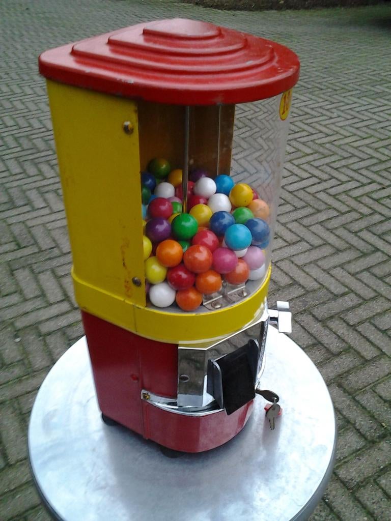 Amerikaanse Vendorama kauwgomballen automaat sixties fifties, Ophalen, Gebruikt