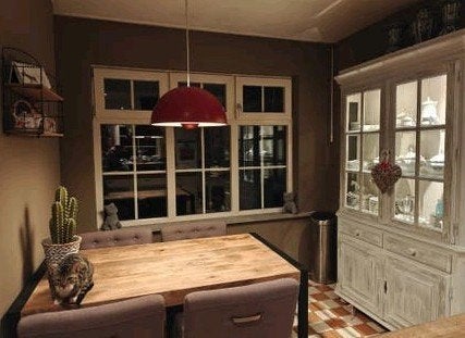 Mooie rode degelijke zware kwaliteit lamp, Ophalen, Zo goed als nieuw