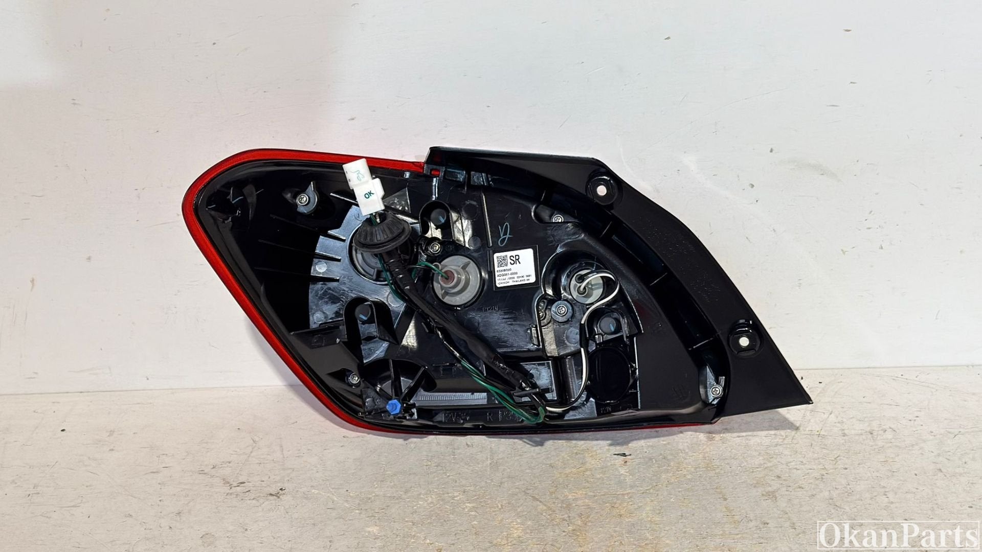 Mitsubishi Space Star rechter achterlicht rechts ADQ051-0000, Auto-onderdelen, Info@mitsubishi-motors.com, Gebruikt, Mitsubishi Motors Corporation