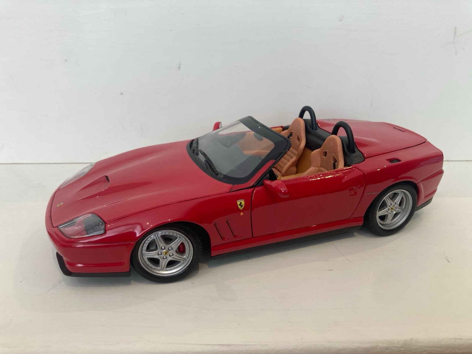 Hot Wheels Ferrari Barchetta Modelauto - Rood, Ophalen, Zo goed als nieuw